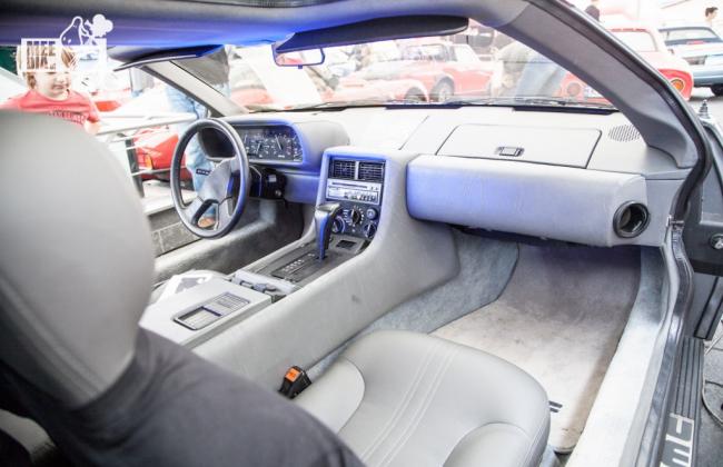 DeLorean DMC-12