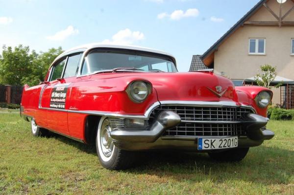 Cadillac z 1955 roku w kolekcji Old Timers Garage